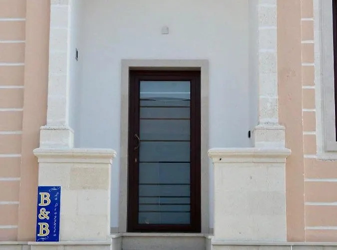 Bed & Breakfast La Piazzetta 4*