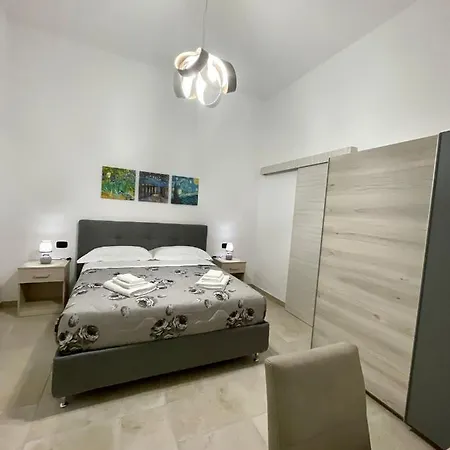 La Piazzetta 3*