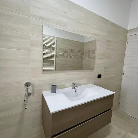 La Piazzetta לינה וארוחת בוקר