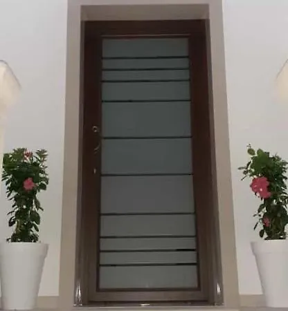 La Piazzetta לינה וארוחת בוקר 4*