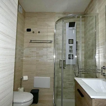 La Piazzetta Bed & Breakfast 3*